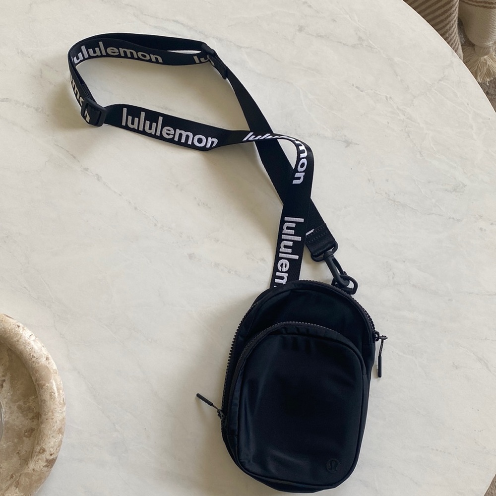 Lululemon Cross body bag